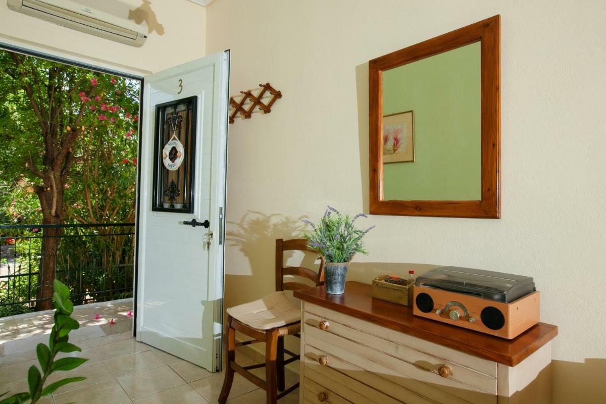 Filothei Apartments Mikrá Mandínia 外观 照片