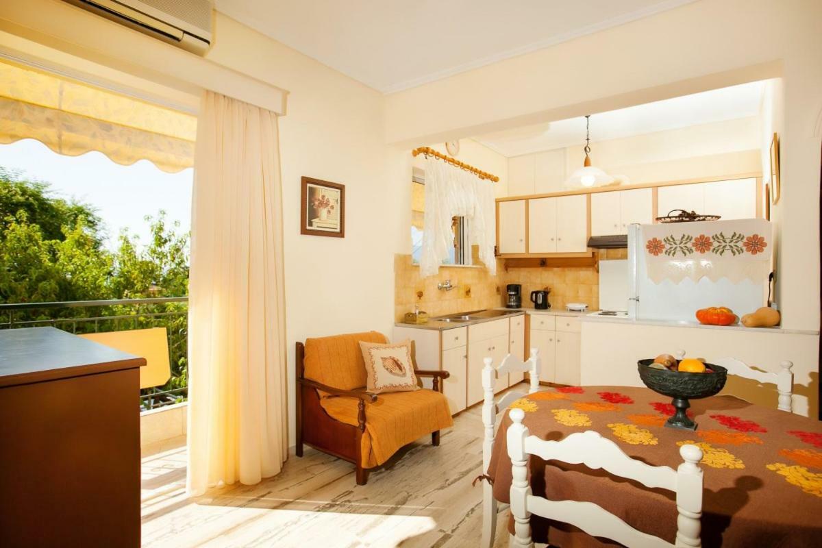 Filothei Apartments Mikrá Mandínia 外观 照片
