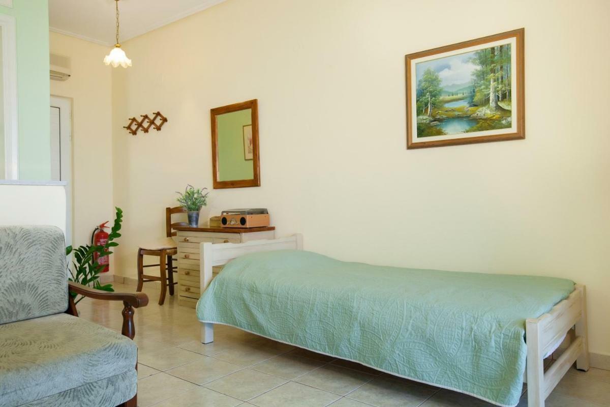 Filothei Apartments Mikrá Mandínia 外观 照片