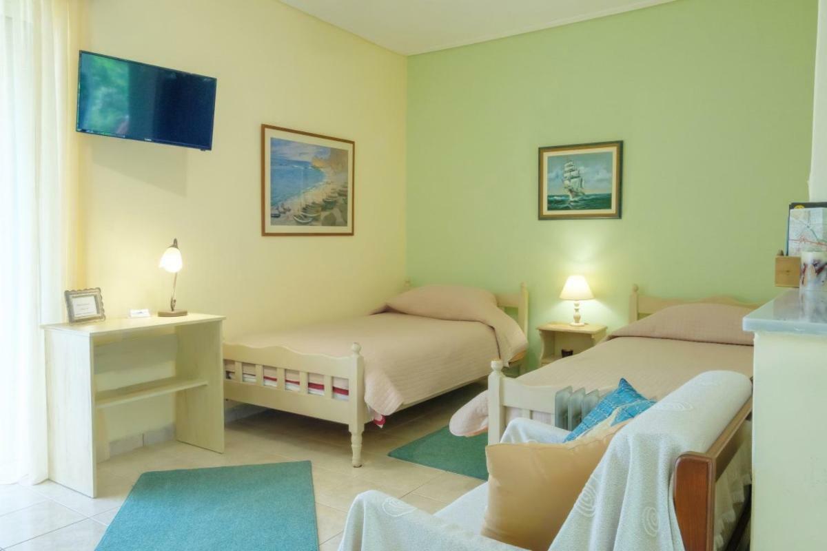 Filothei Apartments Mikrá Mandínia 外观 照片